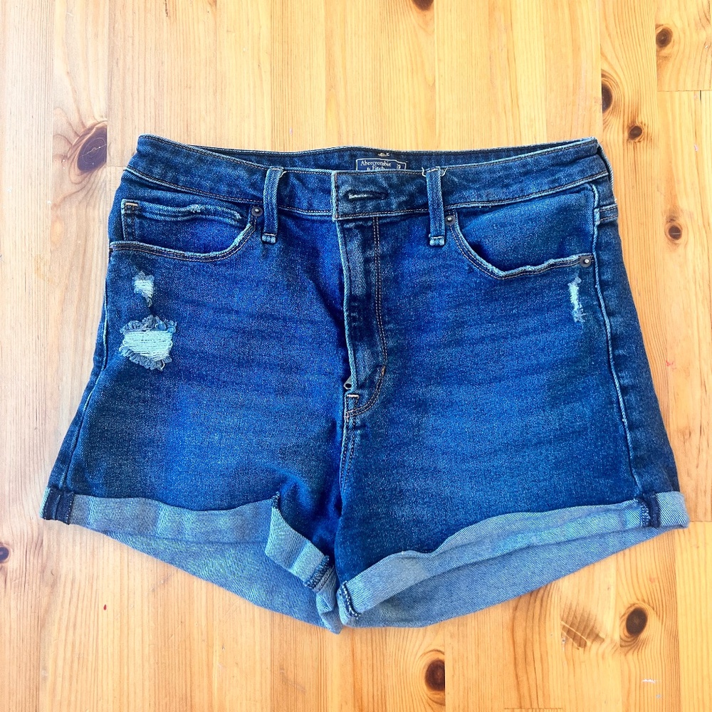 Abercrombie & Fitch Simone High Rise Short